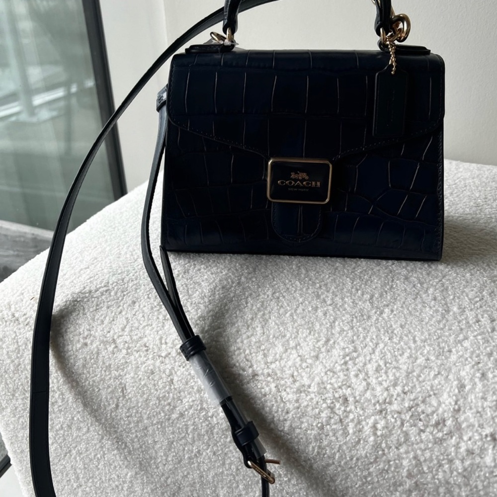 Coach pepper satchel